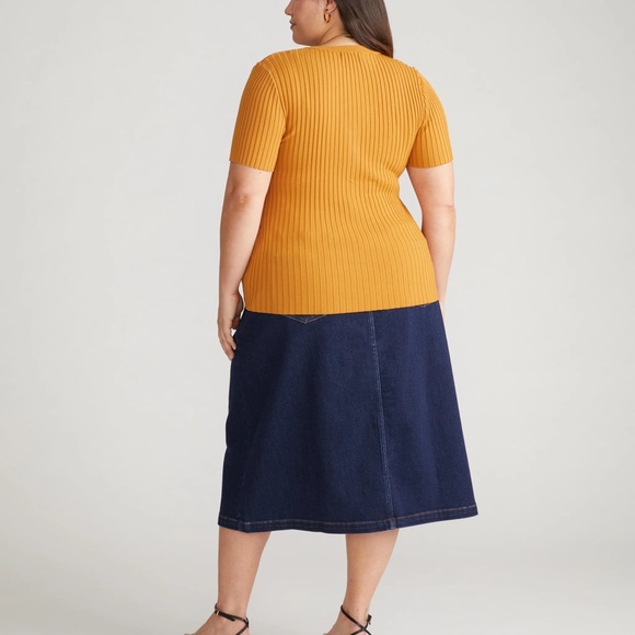 Universal Standard. Size 18/20 top - Picture 6 of 8